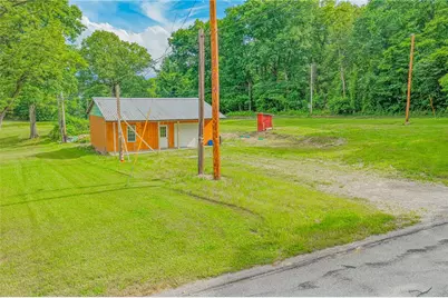 325 Oakdale Road, Darlington Township, PA 16115 - Photo 10