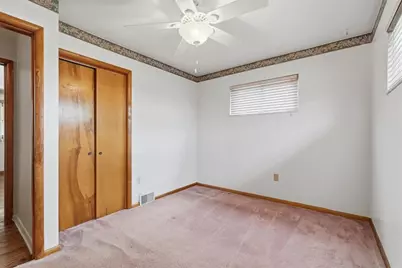 157 Gourley Ln, Center Township, PA 15061 - Photo 14