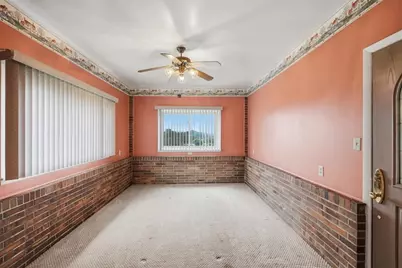 157 Gourley Ln, Center Township, PA 15061 - Photo 10