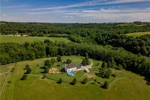 220 Main Rd, Donegal Township, PA 15376 - Photo 4