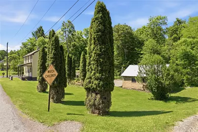 111 Center St, Shade Township, PA 15563 - Photo 28