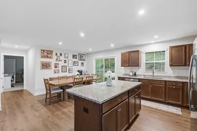 174 Olivia Dr, Center Township, PA 15061 - Photo 6