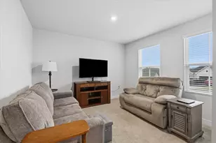 174 Olivia Dr, Center Township, PA 15061 - Photo 18