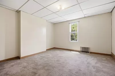 2016 Tustin St, Pittsburgh, PA 15219 - Photo 16