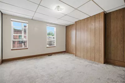 2016 Tustin St, Pittsburgh, PA 15219 - Photo 14