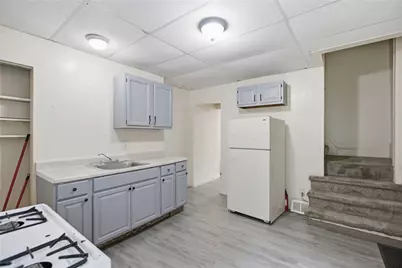 2018 Tustin St, Pittsburgh, PA 15219 - Photo 12