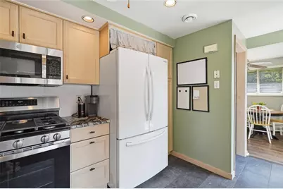 5221 Springdale Dr, Pittsburgh, PA 15236 - Photo 18