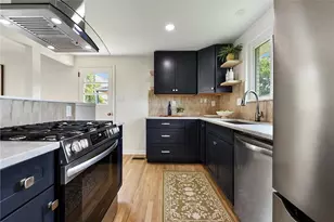 1936 W Beckert Ave, Pittsburgh, PA 15212 - Photo 12