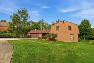 124 Windsor Ct, Monroeville, PA 15146 - Photo 2
