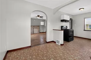 1010 Elmwood St, Port Vue, PA 15133 - Photo 6