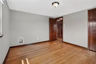 1010 Elmwood St, Port Vue, PA 15133 - Photo 6