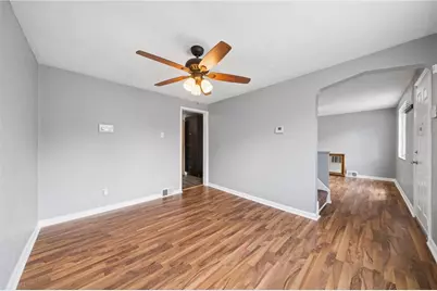 7931 Thon Dr, Pittsburgh, PA 15147 - Photo 6