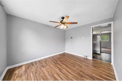7931 Thon Dr, Pittsburgh, PA 15147 - Photo 8