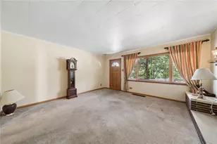 212 S 4th St, Youngwood, PA 15697 - Photo 4