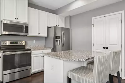 1803 Pointe View Dr, Adams Township, PA 16046 - Photo 10