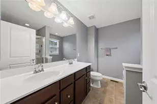 1803 Pointe View Dr, Adams Township, PA 16046 - Photo 18