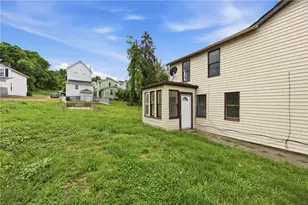 2906 Chester St, McKeesport, PA 15132 - Photo 4