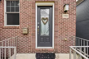 390 Bradley St, Pittsburgh, PA 15211 - Photo 2
