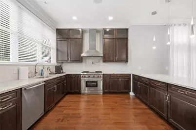 390 Bradley St, Pittsburgh, PA 15211 - Photo 4