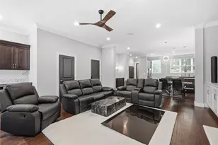 390 Bradley St, Pittsburgh, PA 15211 - Photo 10