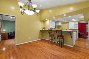 9610 Fox Rd, Pittsburgh, PA 15237 - Photo 16