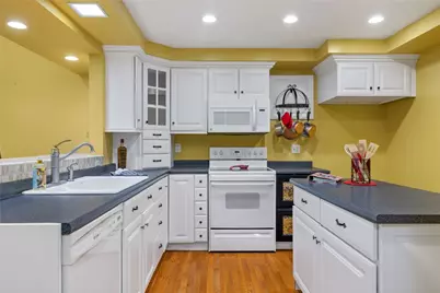 9610 Fox Rd, Pittsburgh, PA 15237 - Photo 14