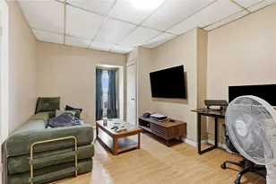 19 Enon Wy, Pittsburgh, PA 15203 - Photo 12