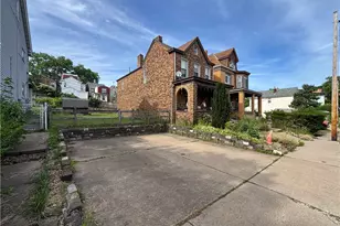 135 Rochelle St, Pittsburgh, PA 15210 - Photo 1