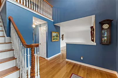 104 Oakwood Dr, Jefferson Hills, PA 15025 - Photo 4