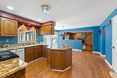 104 Oakwood Dr, Jefferson Hills, PA 15025 - Photo 8