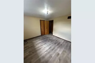 935 Russellwood Ave, Stowe Township, PA 15136 - Photo 24