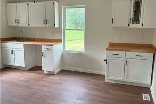 89 Old 51 Rd, Perry Township, PA 15473 - Photo 6