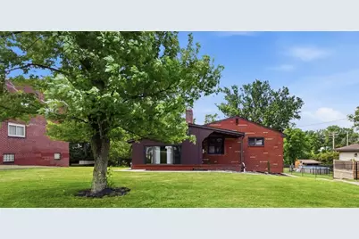 4404 Gateway Drive, Monroeville, PA 15146 - Photo 2