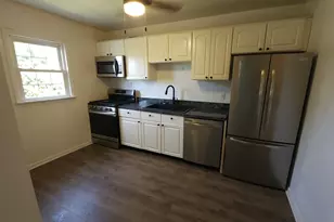 821 7th Ave, Coraopolis, PA 15108 - Photo 6
