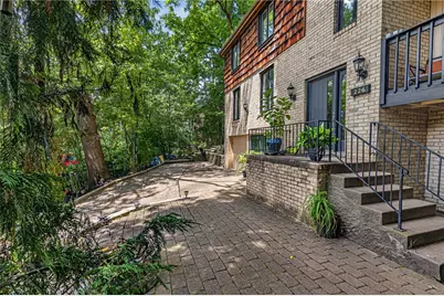 226 Seminole Drive, Pittsburgh, PA 15228 - Photo 2