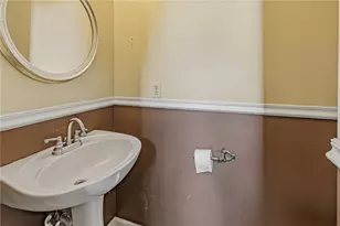 226 Seminole Dr, Pittsburgh, PA 15228 - Photo 24