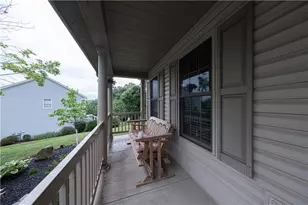 417 Farrington Dr, Seven Fields Boro, PA 16046 - Photo 6