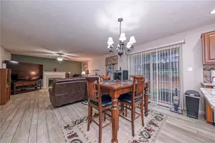 417 Farrington Dr, Seven Fields Boro, PA 16046 - Photo 16