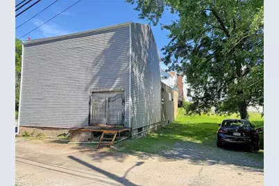 1013 Chartiers Ave, McKees Rocks, PA 15136 - Photo 2