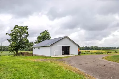 334 Dutch Ln, Wilmington Township, PA 16142 - Photo 4