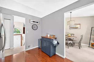 111 Meadow Ct, Ross Twp, PA 15229 - Photo 8
