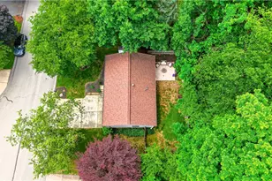 111 Meadow Ct, Ross Twp, PA 15229 - Photo 2