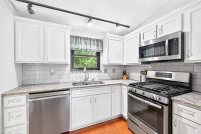 111 Meadow Ct, Ross Twp, PA 15229 - Photo 6