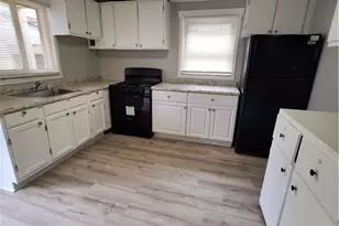 1156 North Ave, Pitcairn, PA 15140 - Photo 10