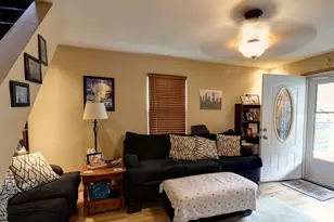 433 Chicago Ave, Lower Burrell, PA 15068 - Photo 4