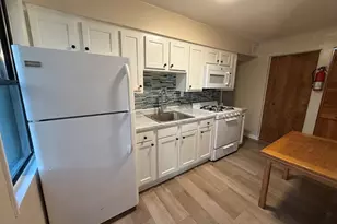 118 Delaware Dr, Coraopolis, PA 15108 - Photo 2