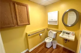 1227 Sunset Dr, Center Township, PA 16001 - Photo 10