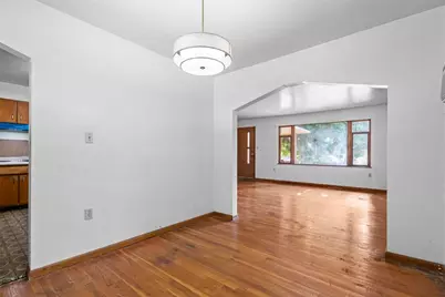 111 Hickory Dr, Chippewa Township, PA 15010 - Photo 8