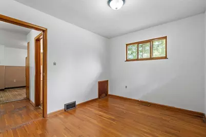 111 Hickory Dr, Chippewa Township, PA 15010 - Photo 18