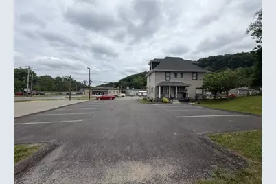112 Union Ave, Oakdale, PA 15071 - Photo 8